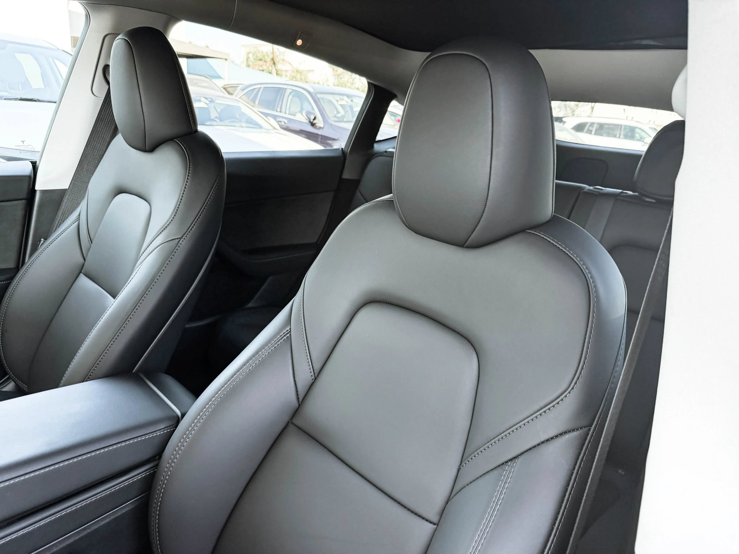 Used 2024 Tesla Model Y Long Range AWD/4WD image 22