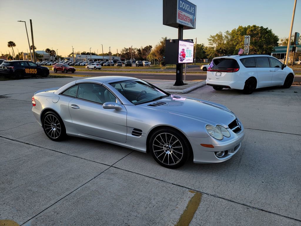 Used 2007 Mercedes-Benz SL 550 image 8