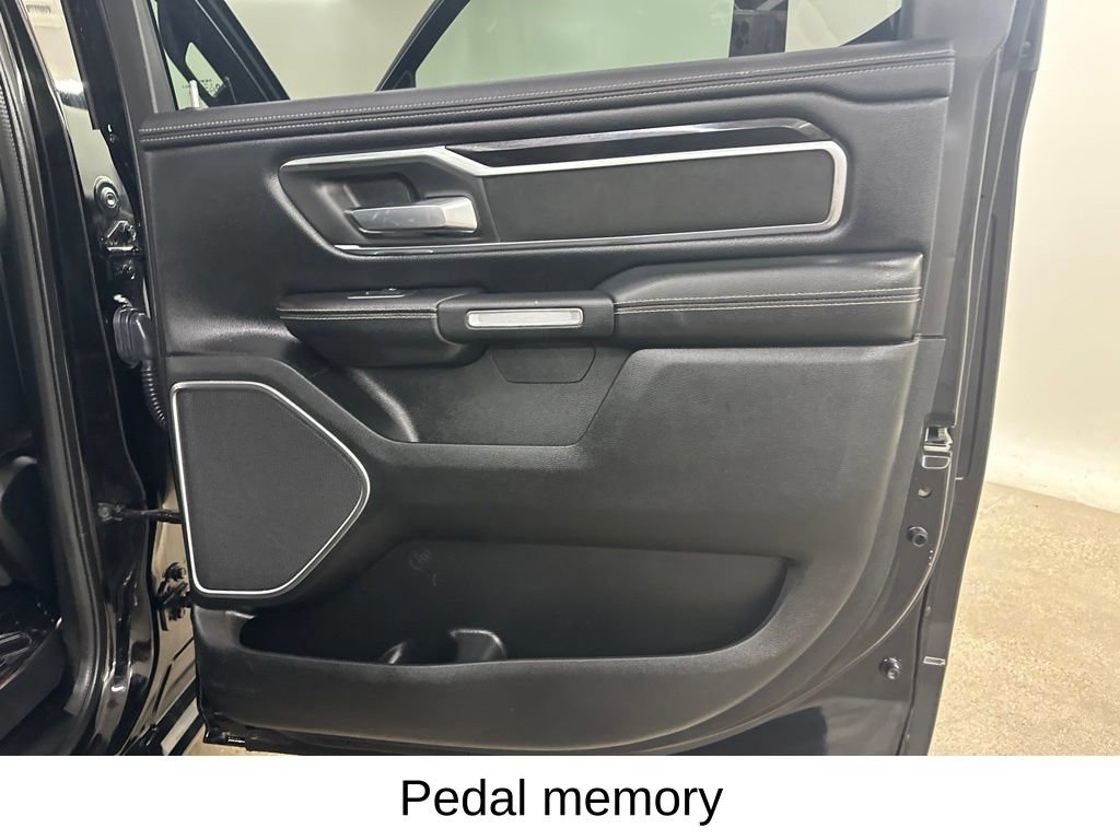 Used 2019 RAM 1500 Laramie AWD/4WD image 28