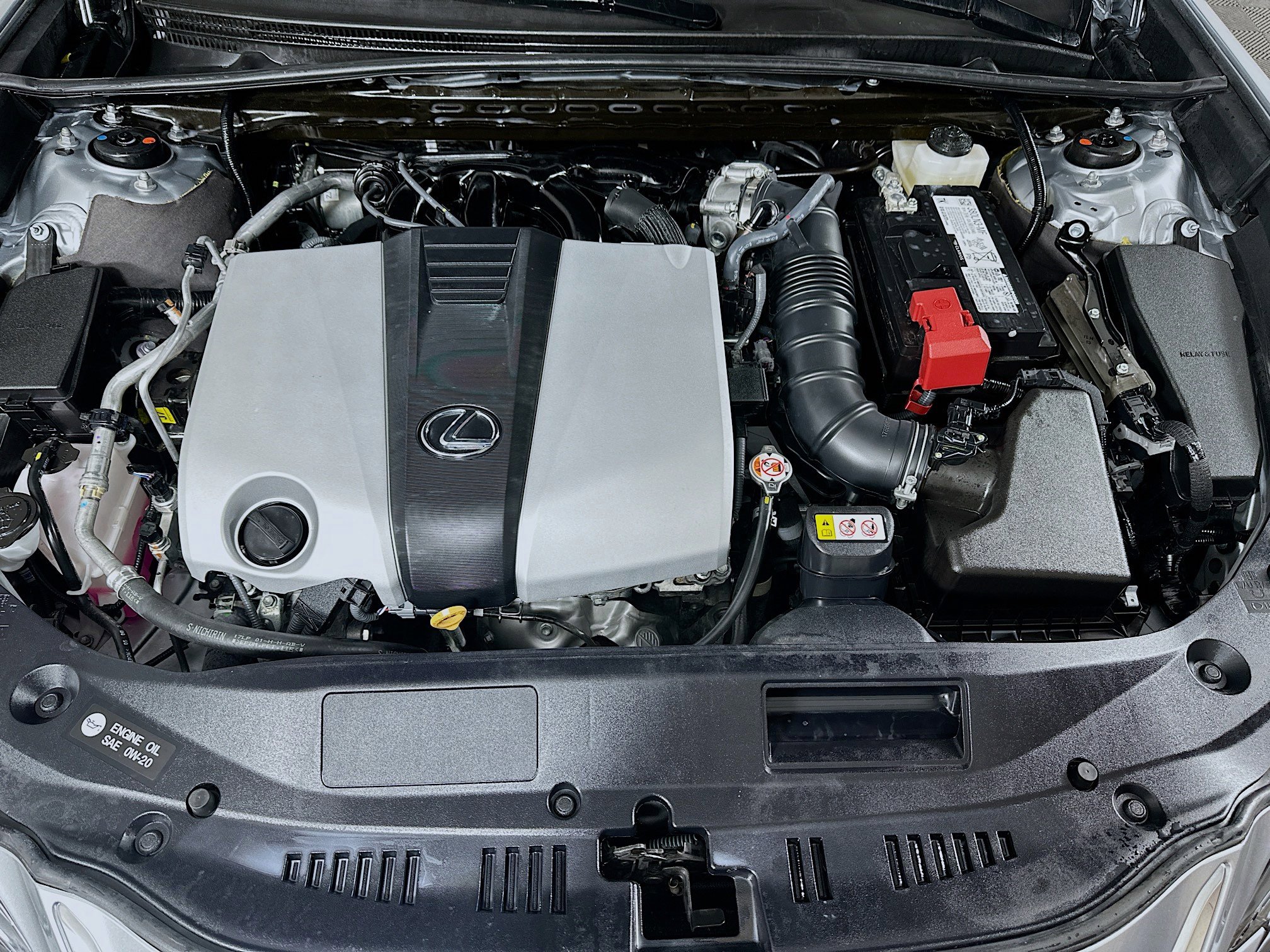 Certified 2025 Lexus ES 350 w/ Premium Package image 28