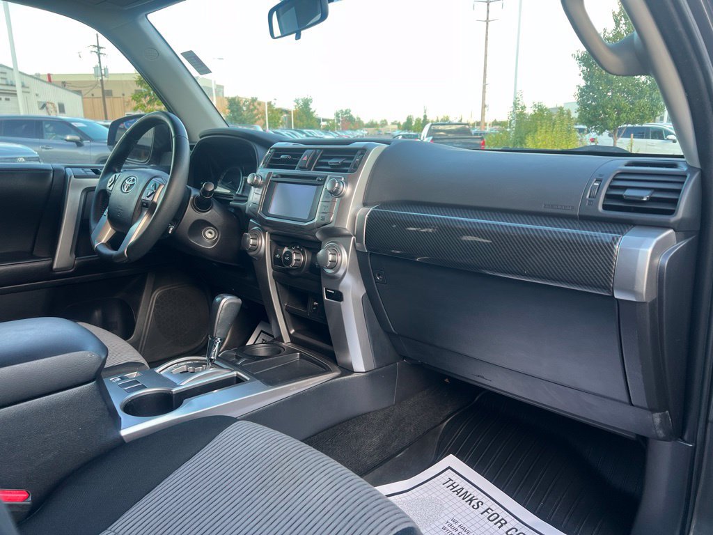 Used 2017 Toyota 4Runner SR5 RWD image 10