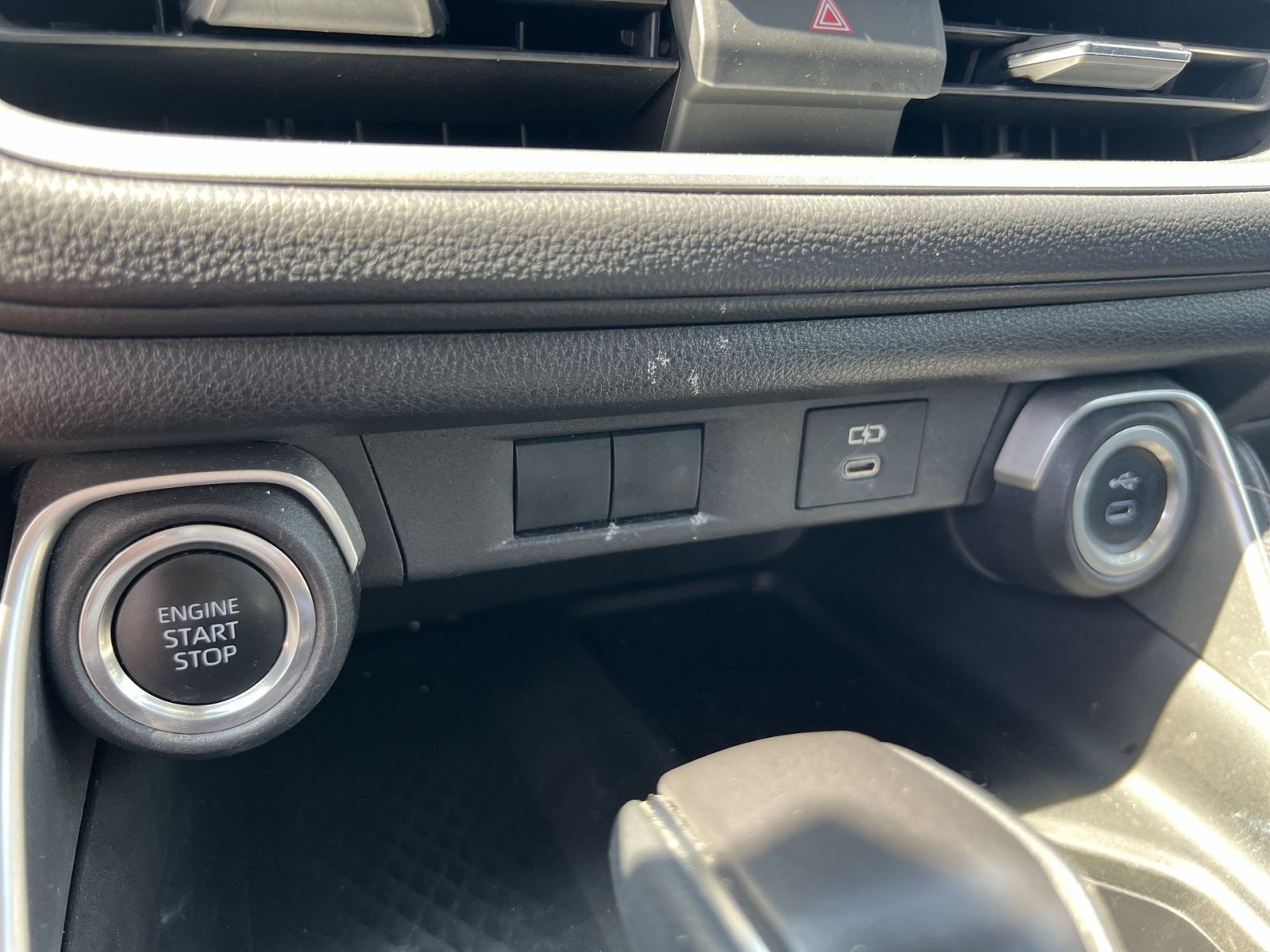 Used 2025 Toyota Grand Highlander AWD image 29