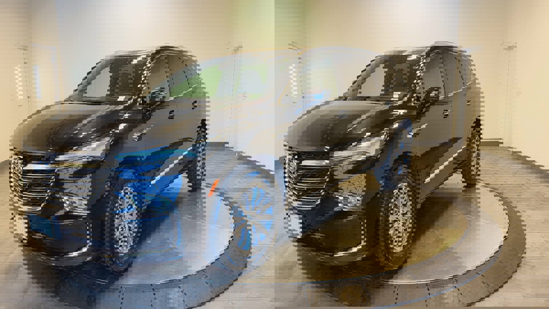 Used 2024 Buick Enclave Premium image 4