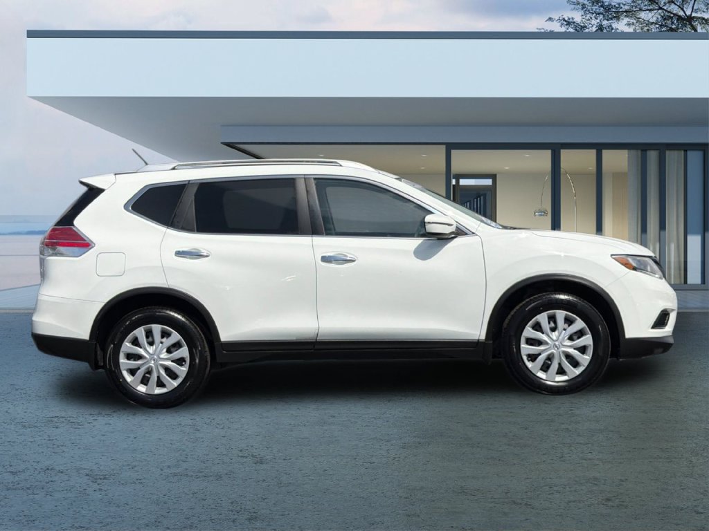 Used 2016 Nissan Rogue S w/ Appearance Package FWD image 3