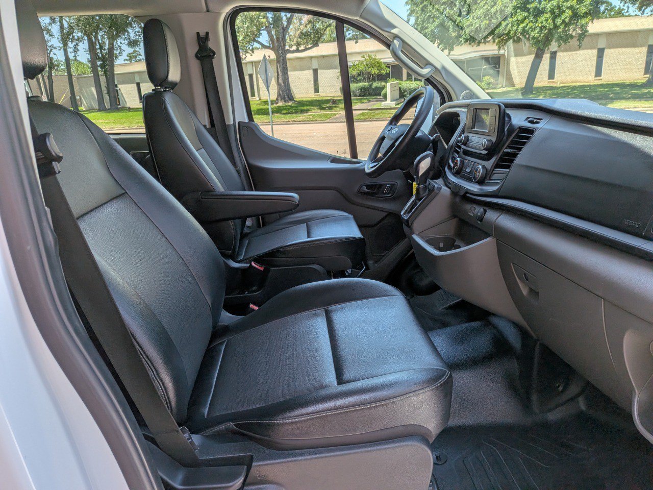 Used 2023 Ford Transit 350 XL RWD image 10