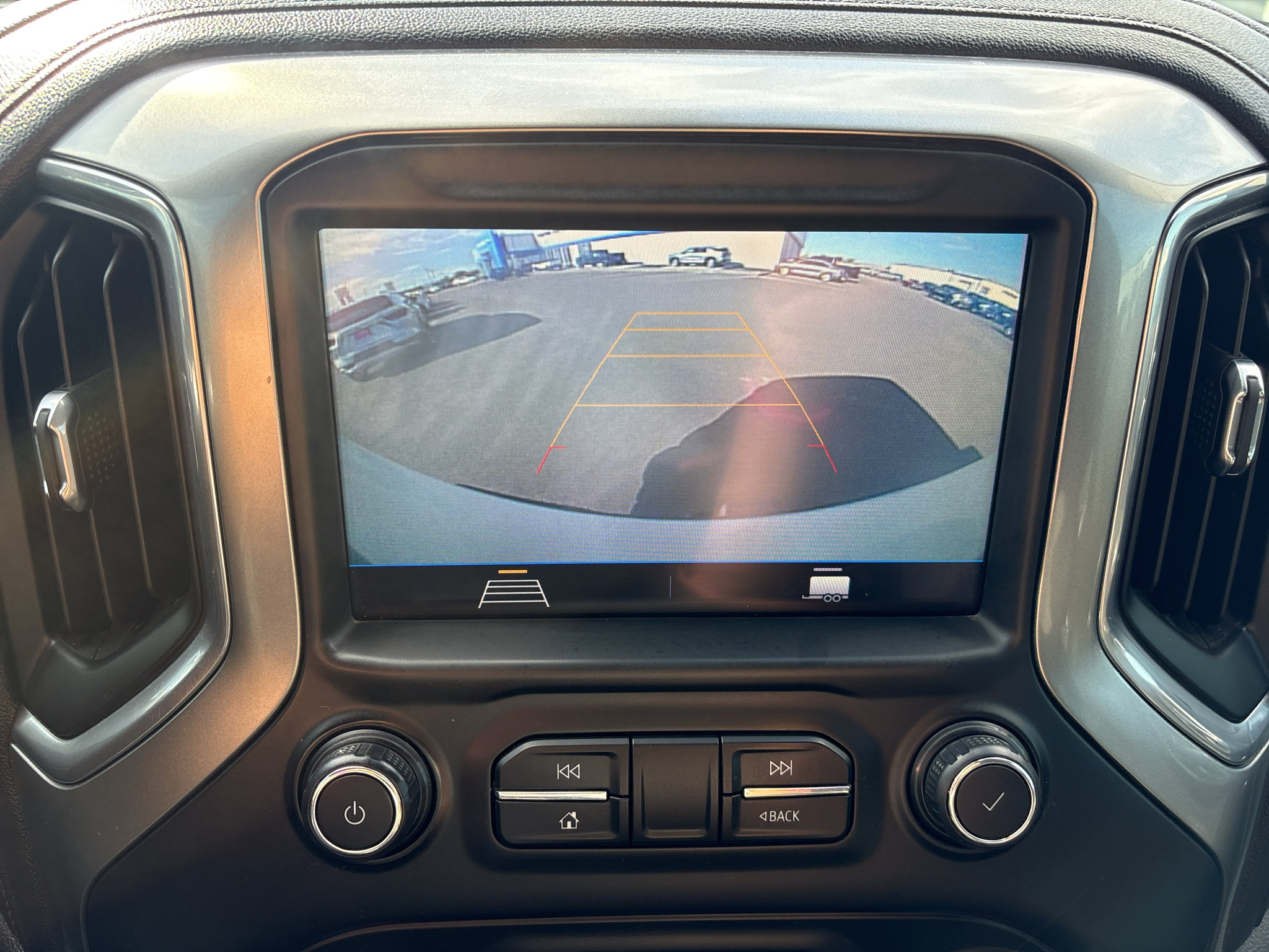 Used 2020 Chevrolet Silverado 1500 LT Trail Boss w/ Convenience Package AWD/4WD image 22