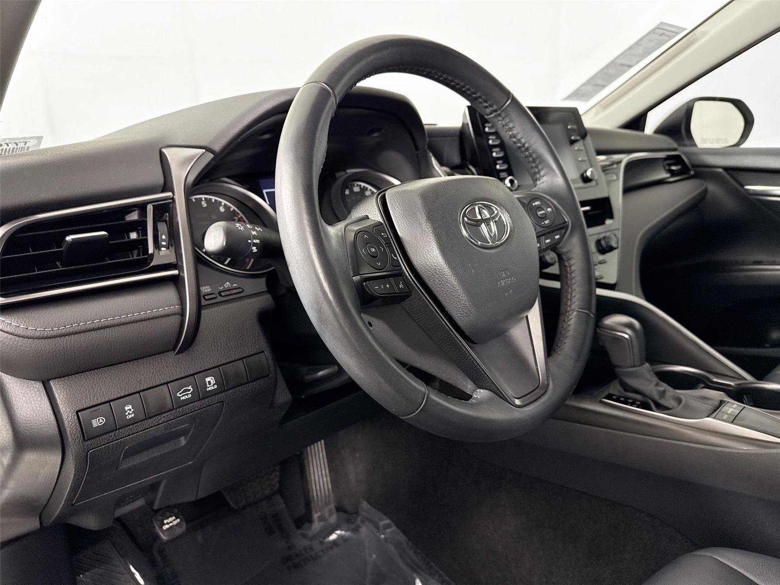 Certified 2023 Toyota Camry SE FWD image 4