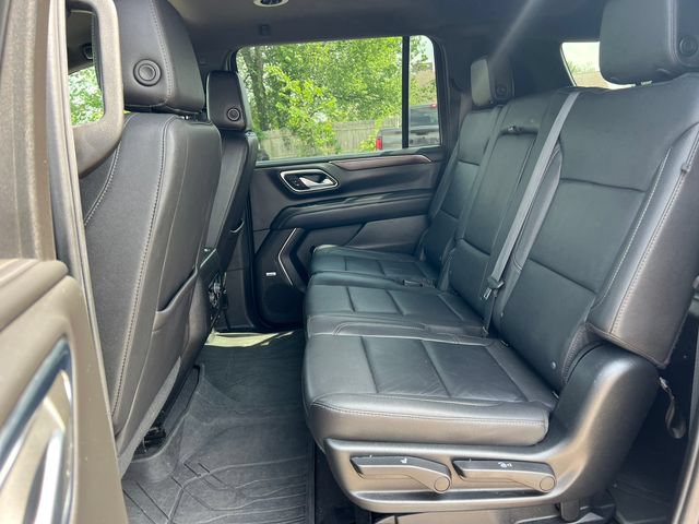 Used 2023 Chevrolet Suburban LT AWD/4WD image 5