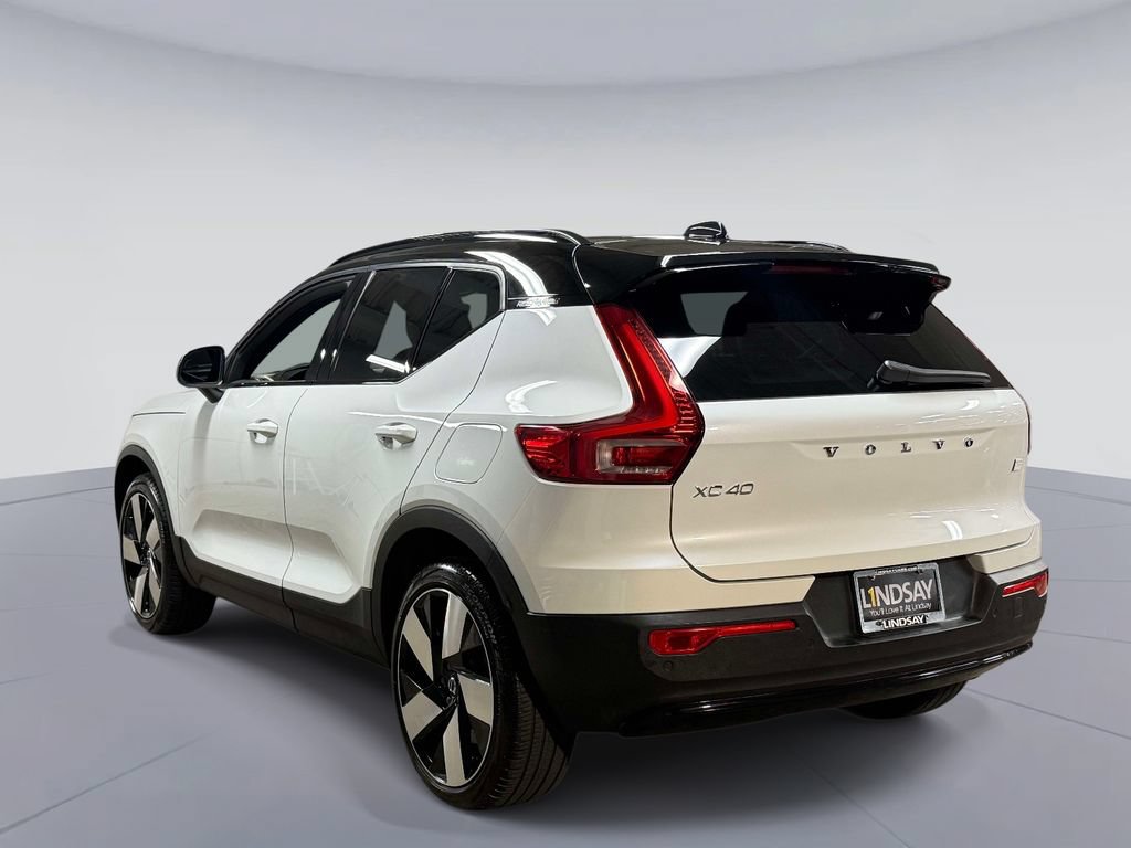 Used 2024 Volvo XC40 Recharge Ultimate w/ Protection Package Premier AWD/4WD image 12