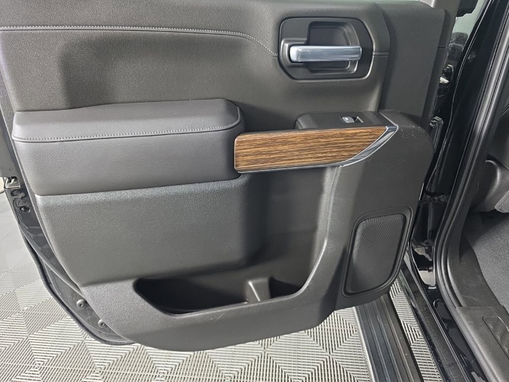 Used 2022 Chevrolet Silverado 1500 High Country image 31