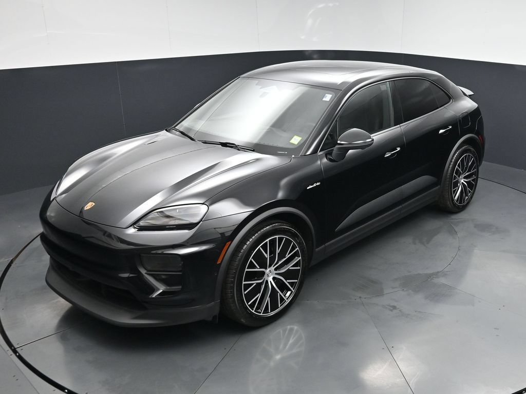 New 2026 Porsche Macan 4 Electric AWD/4WD image 14