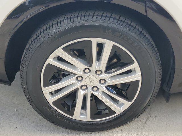 Used 2024 Cadillac Lyriq Tech RWD image 7