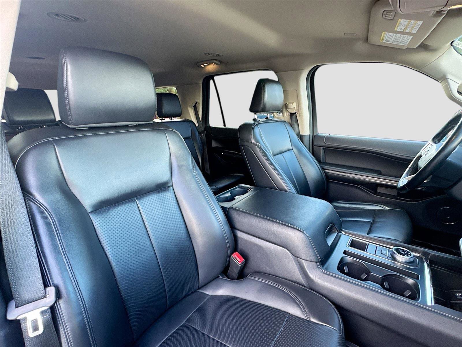 Used 2023 Ford Expedition Max XLT image 29