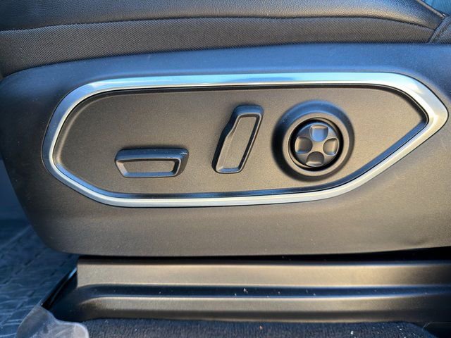 New 2024 Jeep Wagoneer 2WD w/ Premium Group I image 21