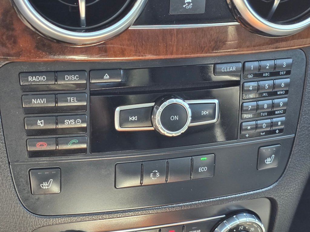 Used 2013 Mercedes-Benz GLK 350 4MATIC image 10