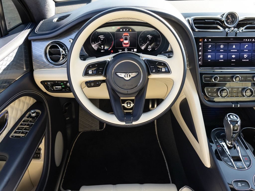 Used 2023 Bentley Bentayga AWD/4WD image 51
