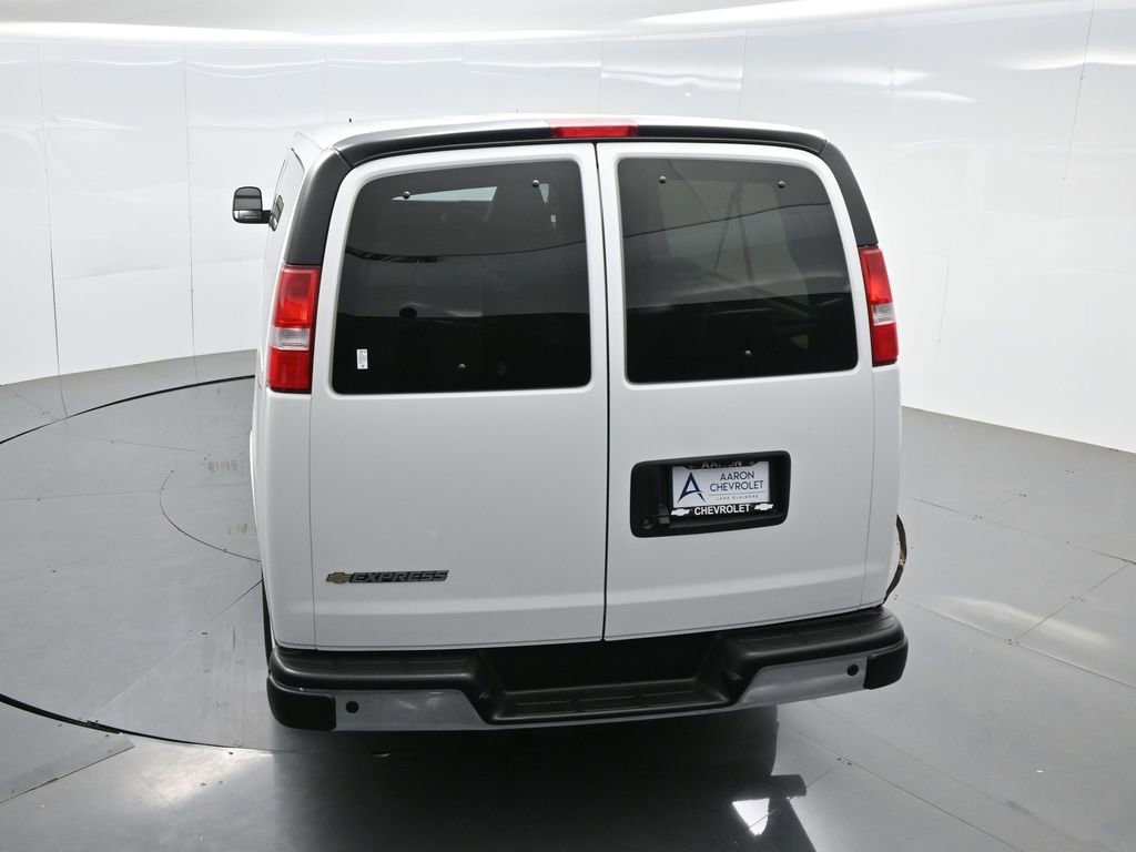 Used 2025 Chevrolet Express 3500 LT w/ LT Preferred Equipment Group RWD image 43