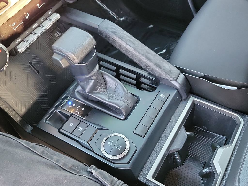 Used 2025 Toyota Tacoma SR5 image 11
