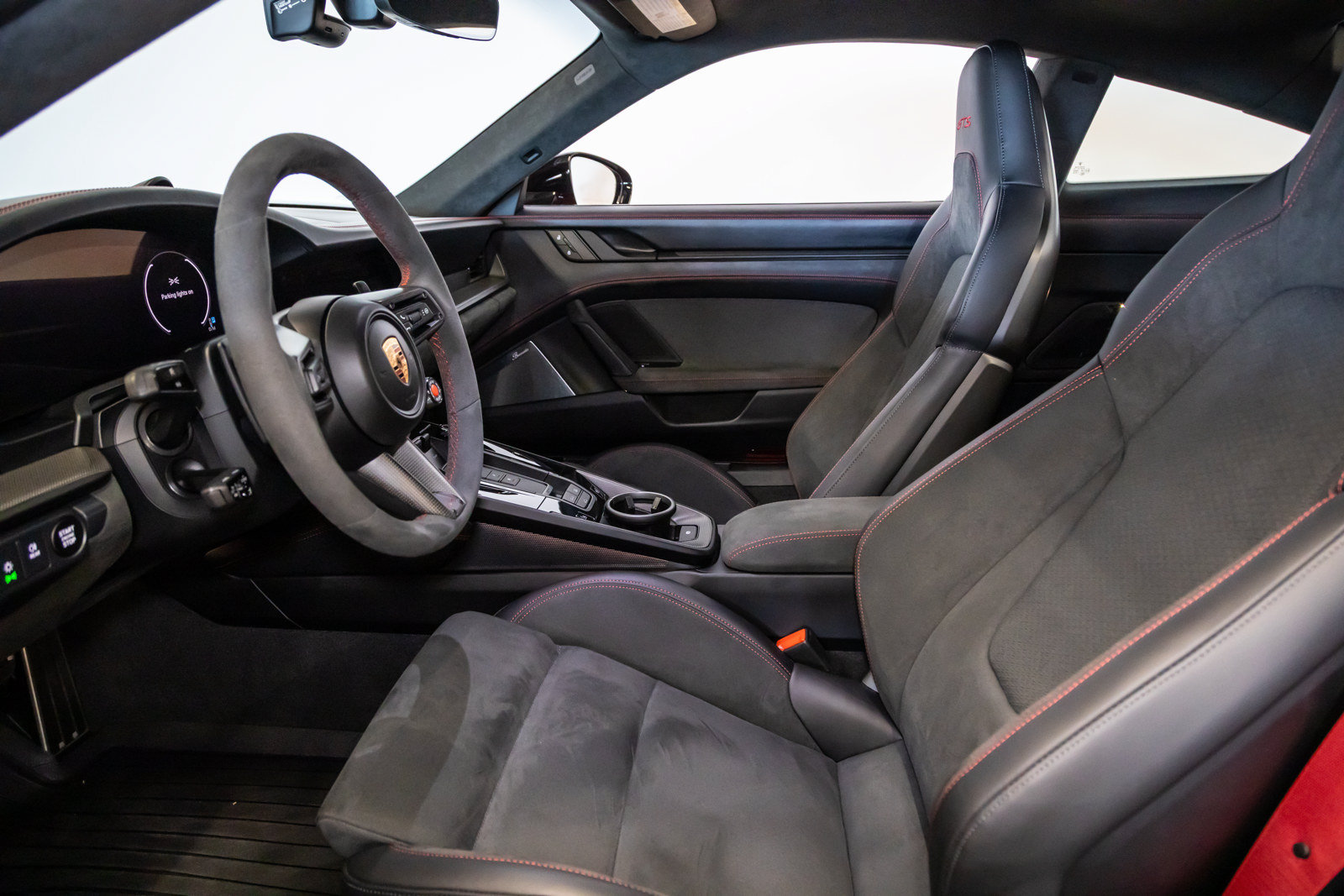 Used 2025 Porsche 911 Carrera GTS RWD image 30