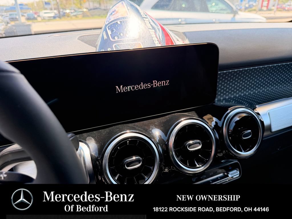 New 2026 Mercedes-Benz GLB 250 4MATIC image 14