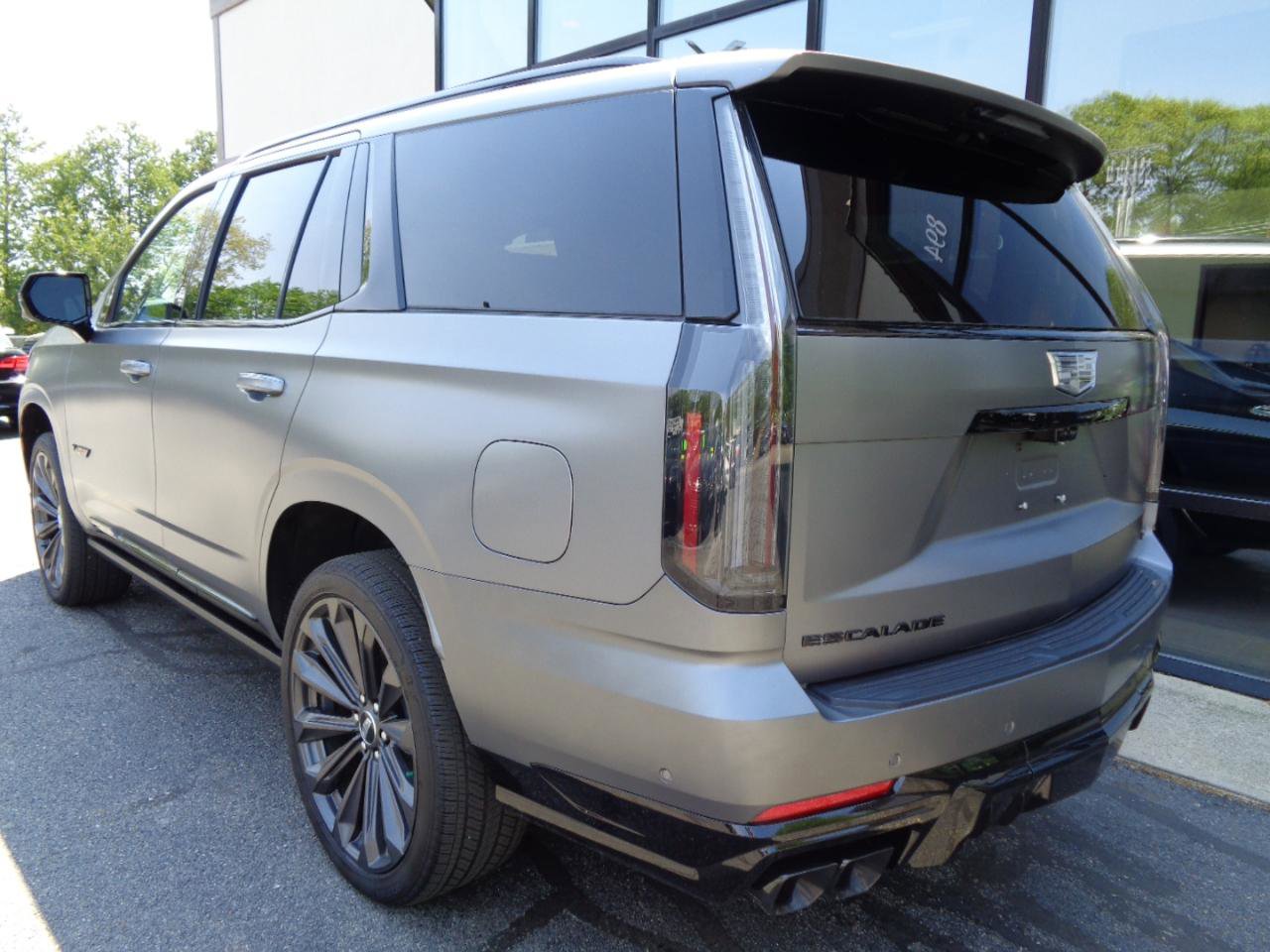 Used 2026 Cadillac Escalade V w/ LPO, Floor Liner Package AWD/4WD image 7