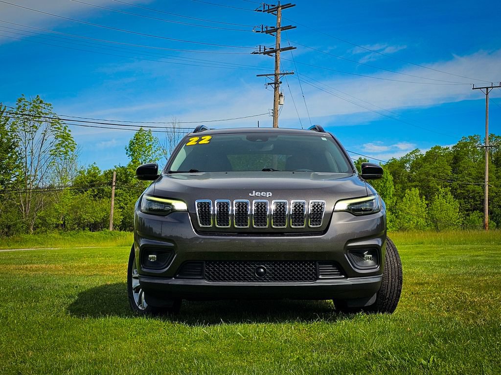Certified 2022 Jeep Cherokee Latitude Lux AWD/4WD image 8