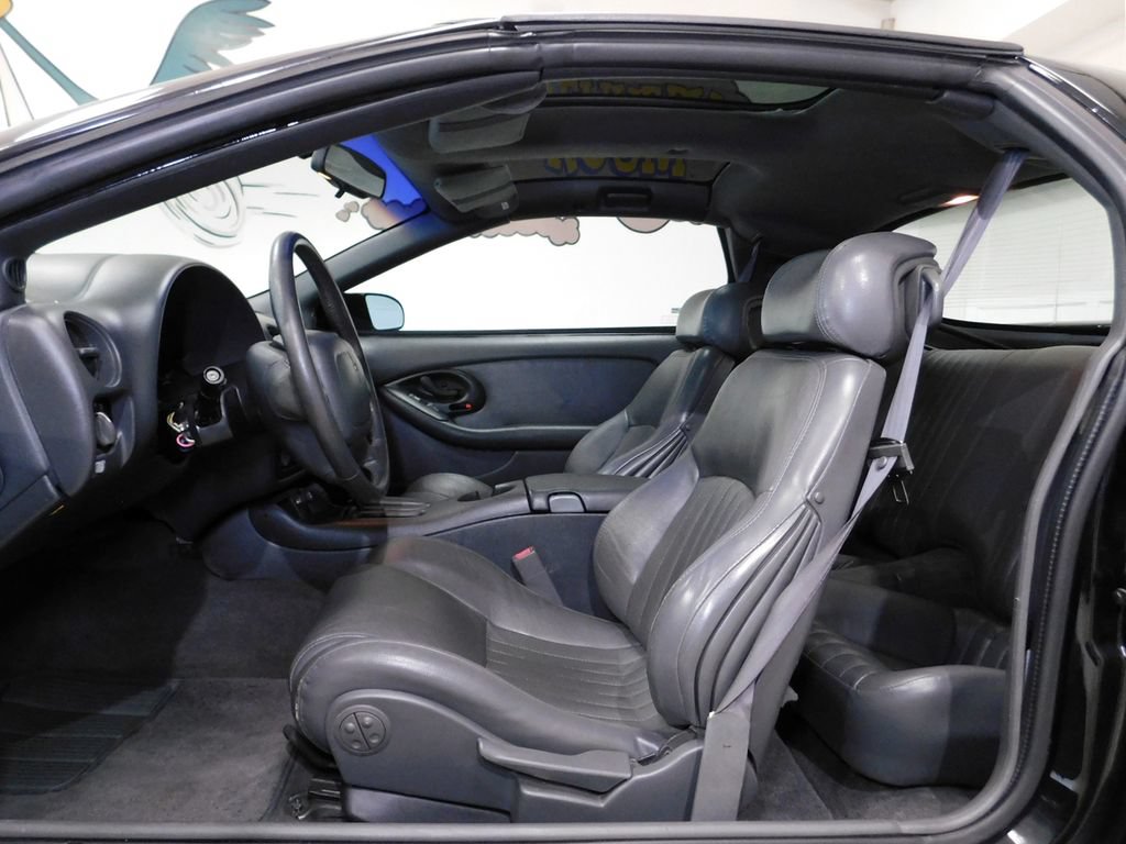 Used 1997 Pontiac Firebird Trans Am RWD image 38