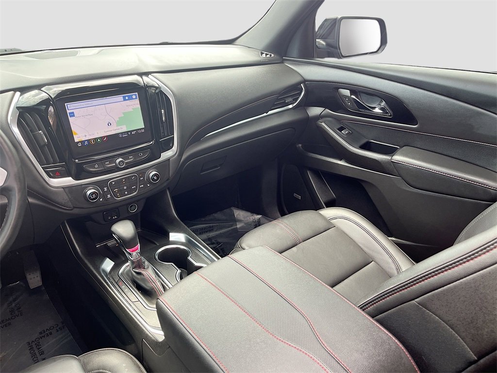 Used 2023 Chevrolet Traverse RS image 25