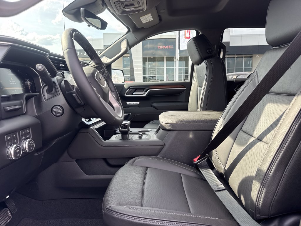New 2026 GMC Sierra 1500 Denali w/ Technology Package AWD/4WD image 14