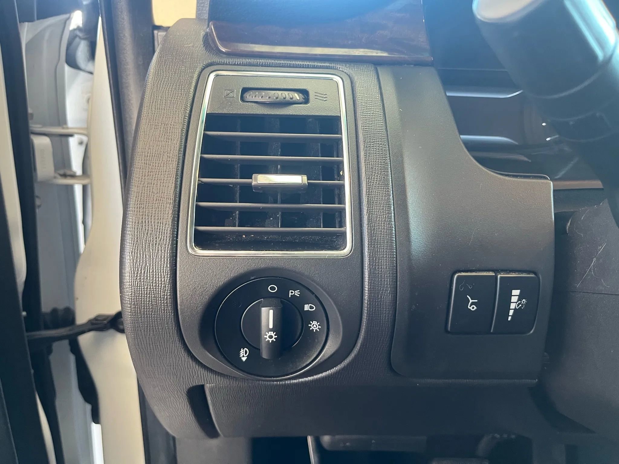 Used 2019 Ford Flex Limited image 24