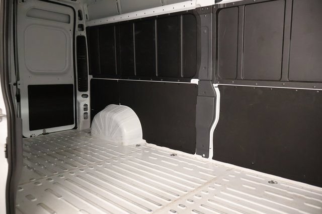 Used 2026 RAM ProMaster 2500 w/ Convenience Group FWD image 22