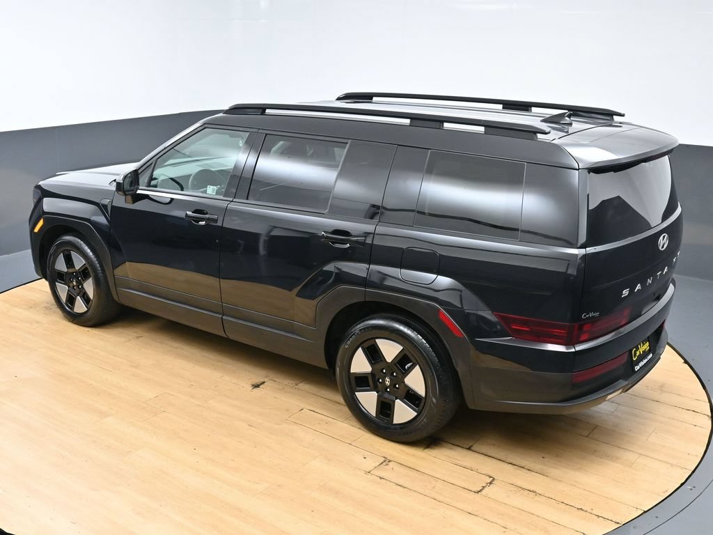Used 2025 Hyundai Santa Fe SEL FWD image 6