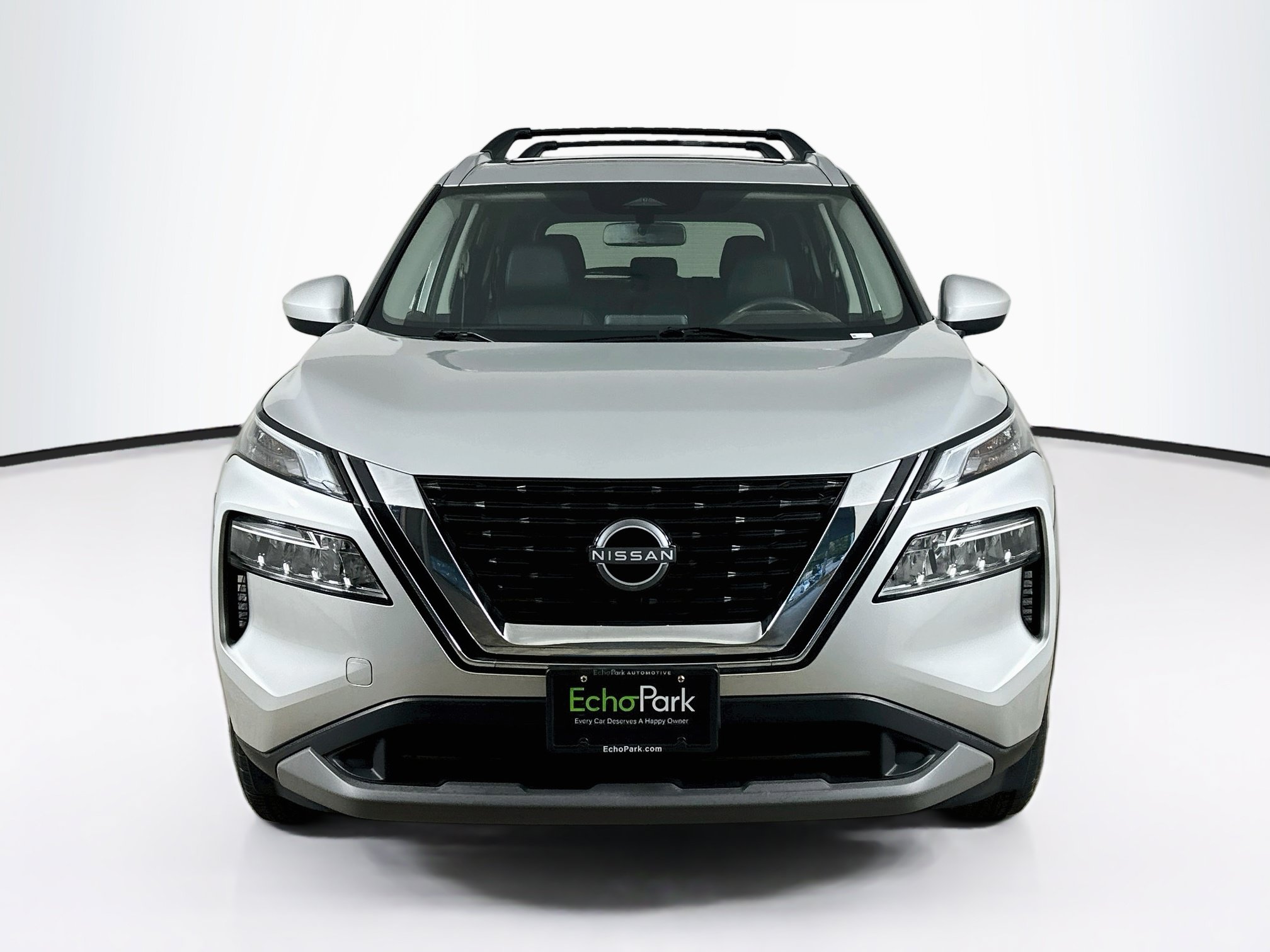 Used 2023 Nissan Rogue SV w/ SV Premium B Package AWD/4WD image 2