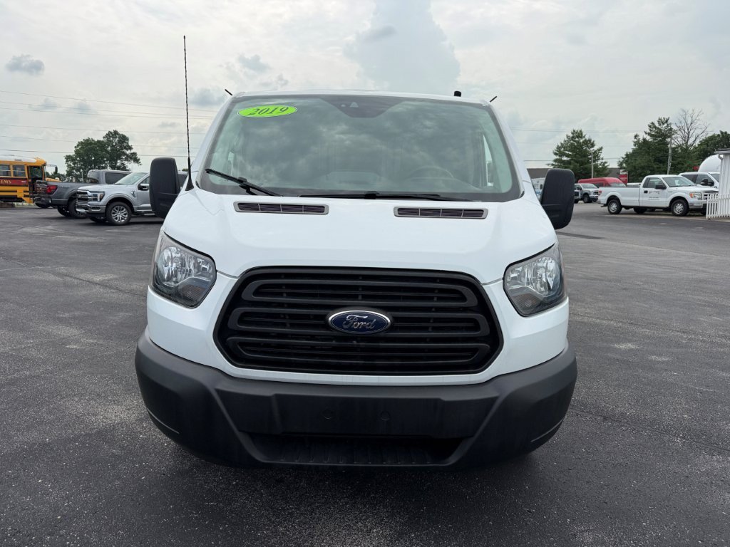 Used 2019 Ford Transit 150 130 Low Roof RWD image 3