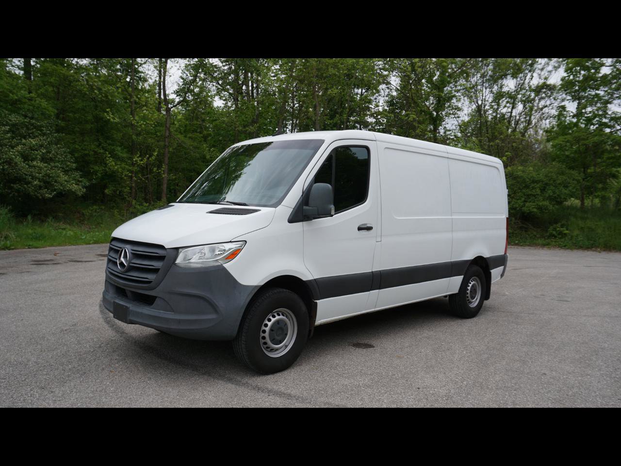 Used 2019 Mercedes-Benz Sprinter 1500 image 1