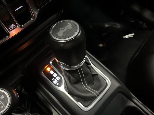 Used 2022 Jeep Wrangler Unlimited Sahara image 20