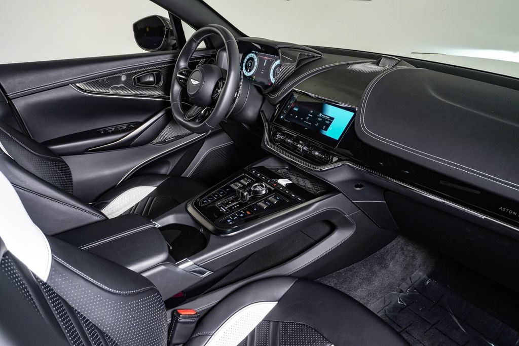 Used 2026 Aston Martin DBX 707 AWD/4WD image 17