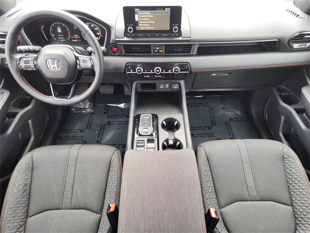Used 2025 Honda Pilot Sport image 26
