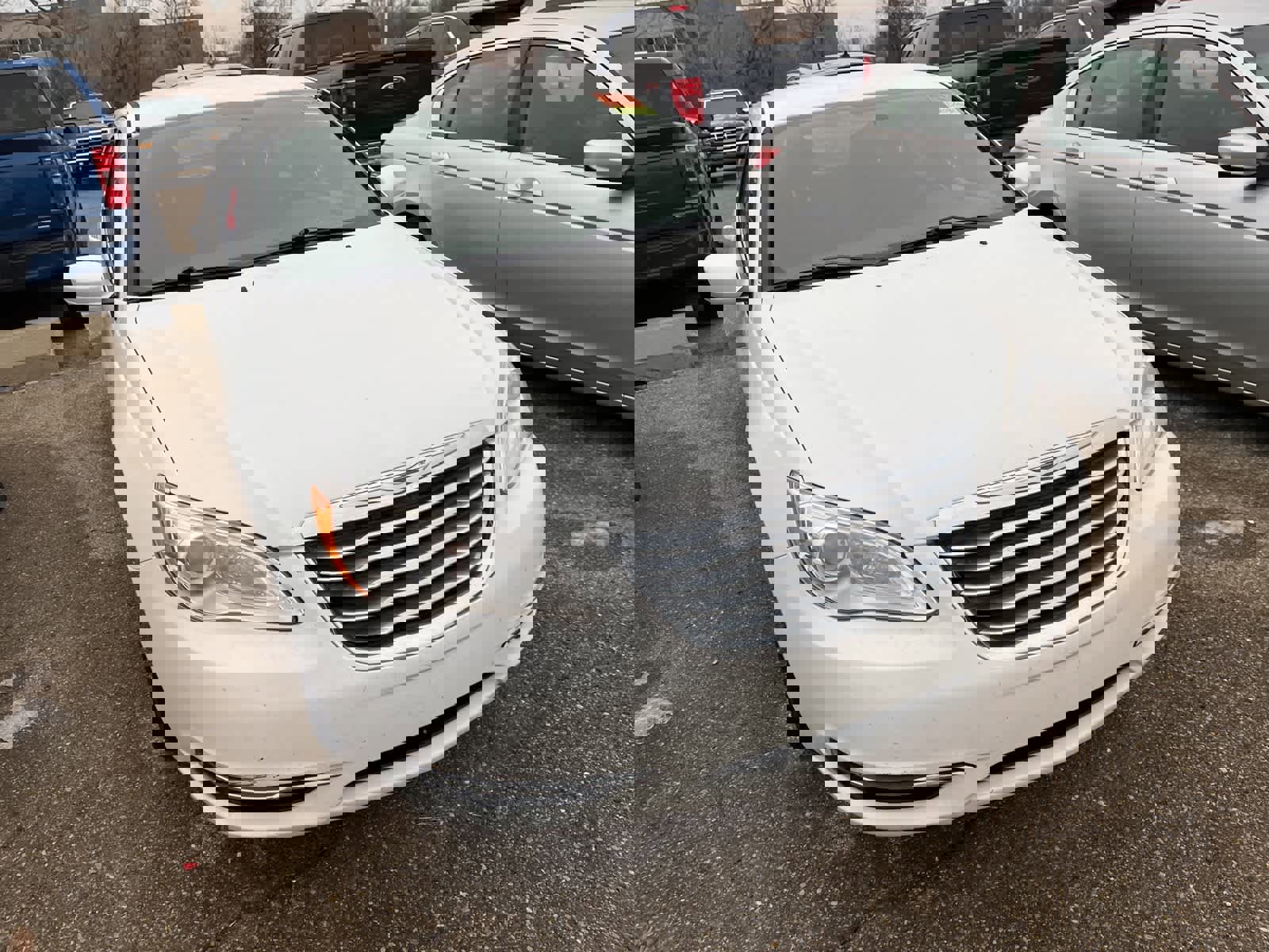 Used 2013 Chrysler 200 Touring image 22