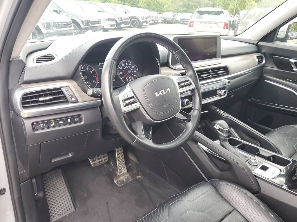 Used 2022 Kia Telluride SX w/ SX Prestige Package AWD/4WD image 12