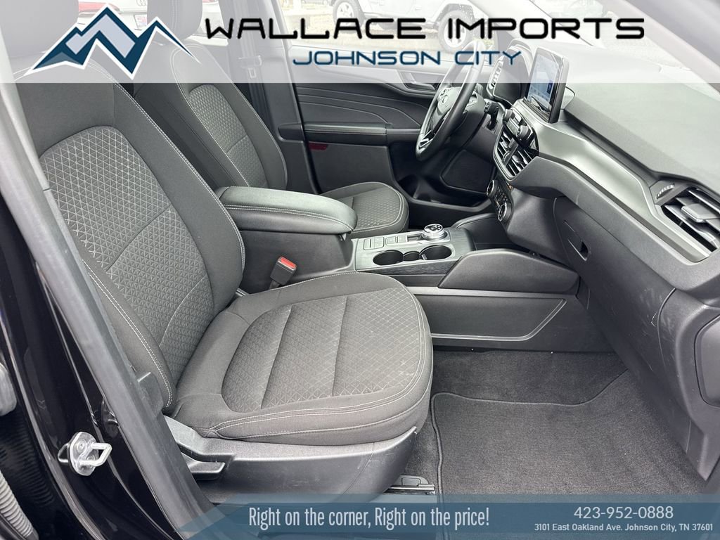 Used 2024 Ford Escape Active AWD/4WD image 37