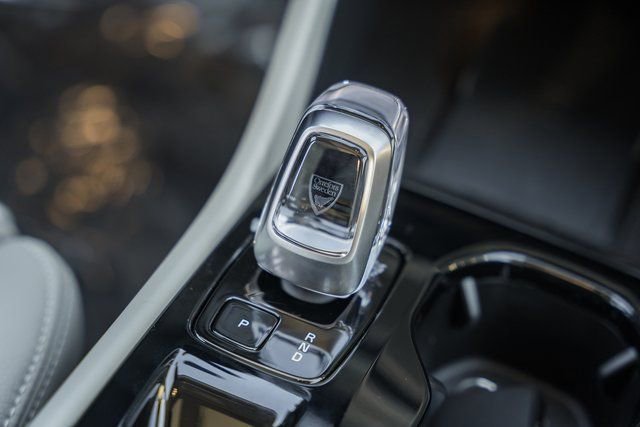 New 2026 Volvo XC40 B5 Ultra w/ Protection Package Premier image 25