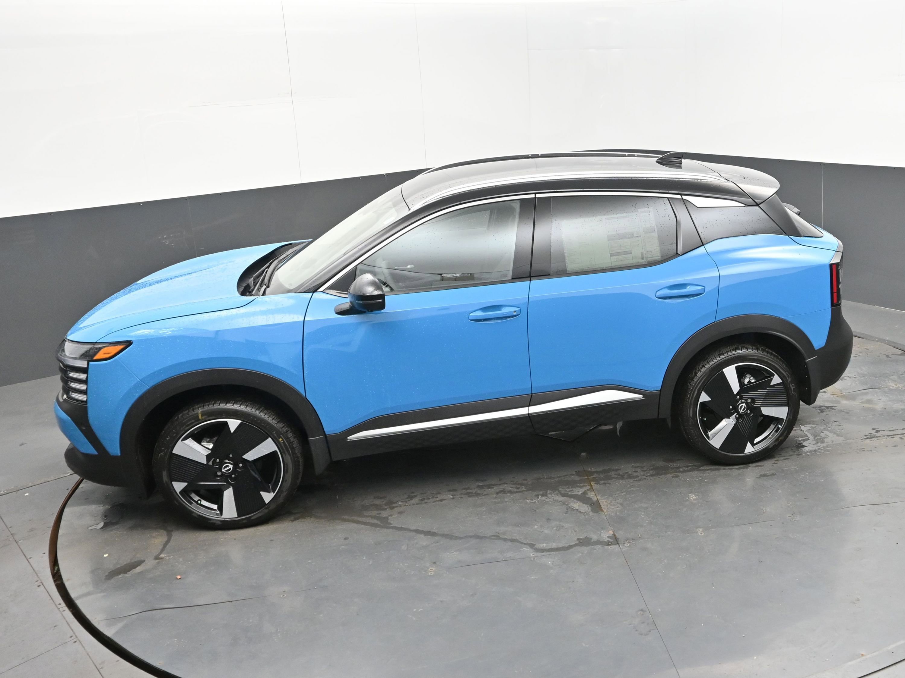 New 2025 Nissan Kicks SR image 33