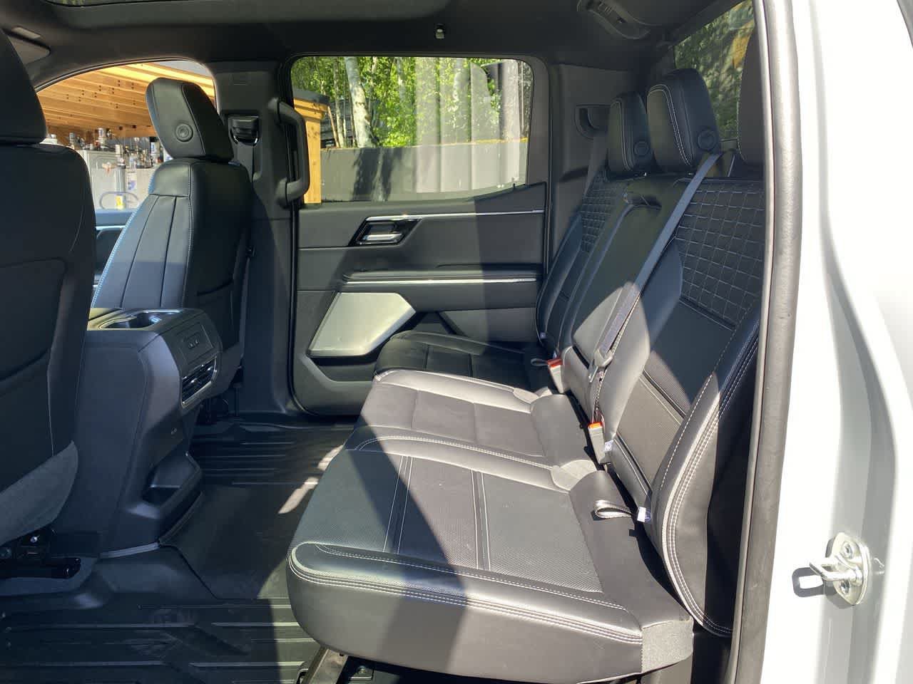 Used 2025 GMC Sierra EV Denali AWD/4WD image 16