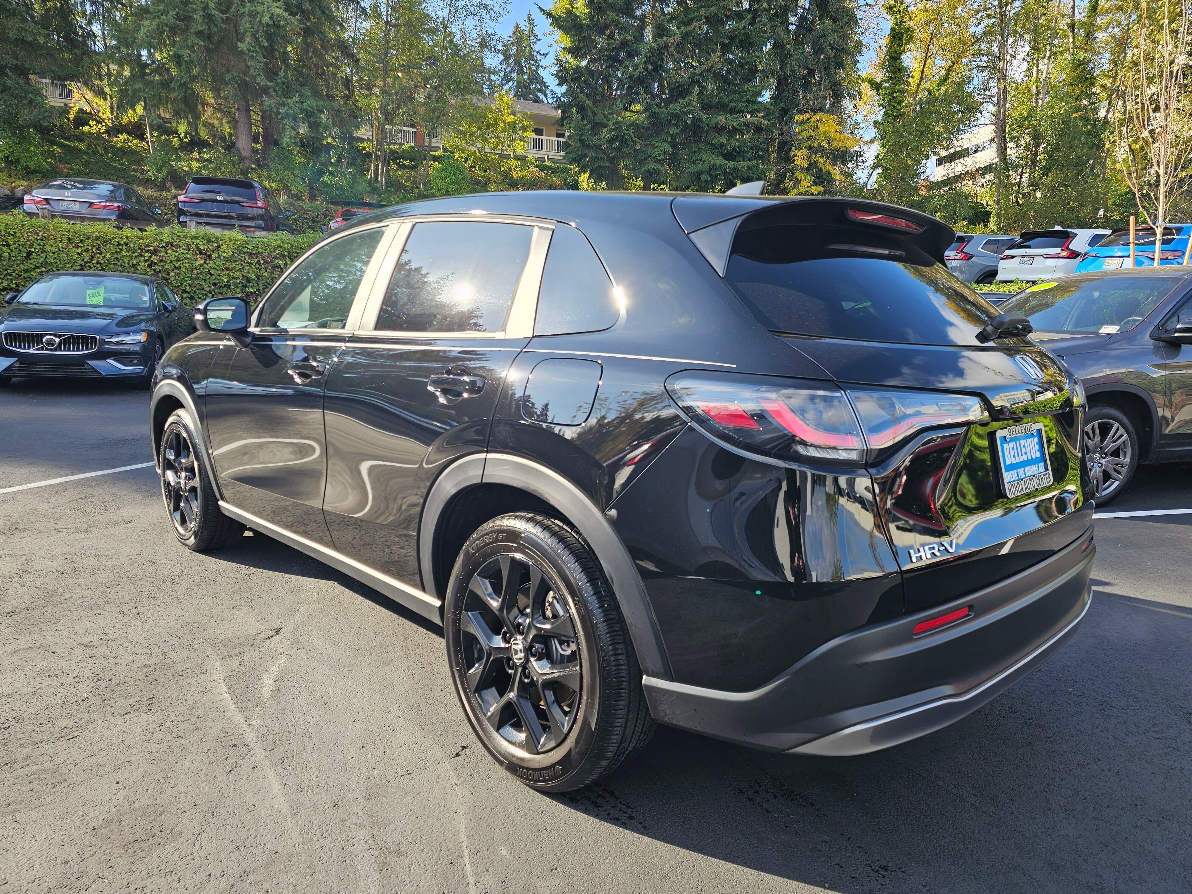 Certified 2025 Honda HR-V Sport image 5