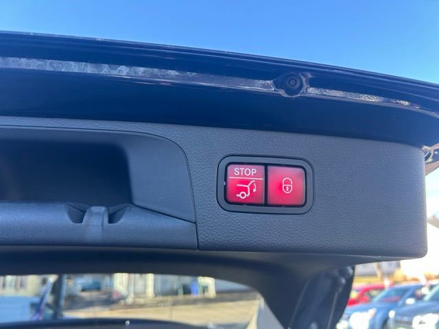 Used 2020 Mercedes-Benz GLC 300 4MATIC image 12