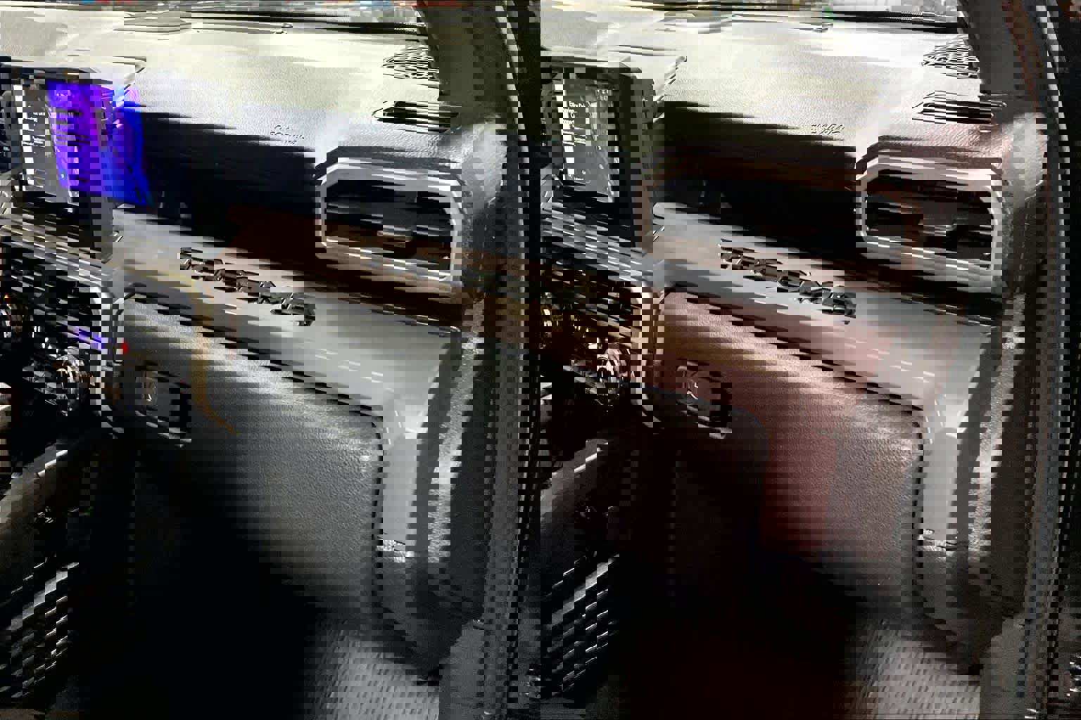 Certified 2025 Toyota Tacoma SR5 image 17