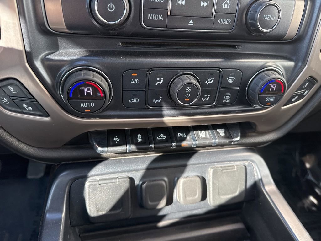 Used 2017 GMC Sierra 2500 Denali AWD/4WD image 21