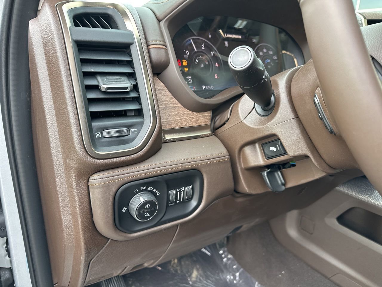 New 2026 RAM 3500 Longhorn image 16