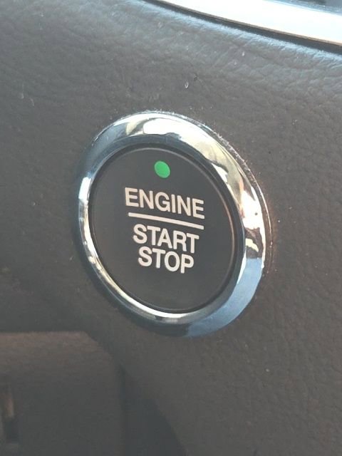 Certified 2022 Ford Edge SE w/ Black Appearance Package image 48